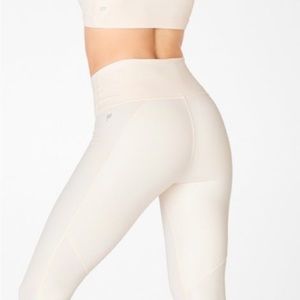 NWT Fabletics XXL Iridescent Pearlescent Ivory Leggings
